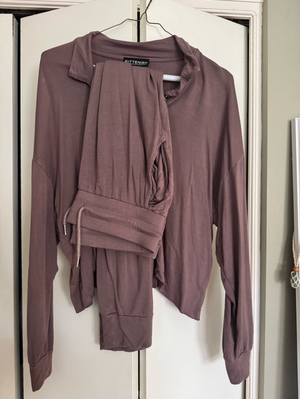 Kittenish Mauve Button-Front Knit Top